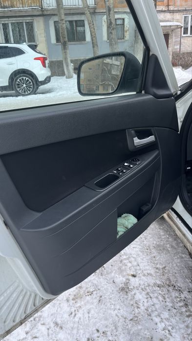 Продается приора 1 люкс