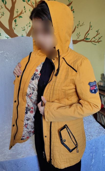 Куртка лёгкая осенневесенняя