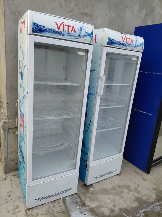 Холодильник работает Доставка есть