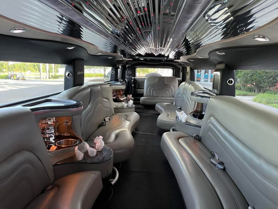 Limuzina Hummer H2 De Inchiriat