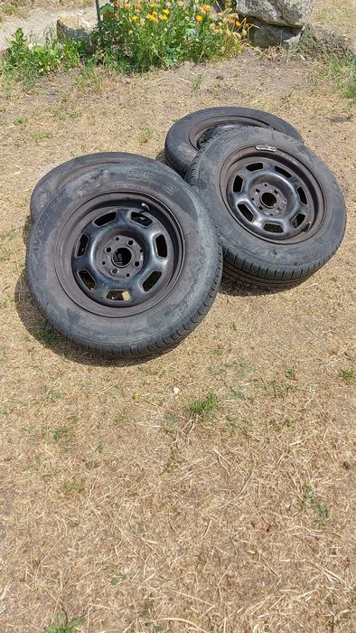 Джанти с гуми 175/70/R14 цола 4 бр за Опел