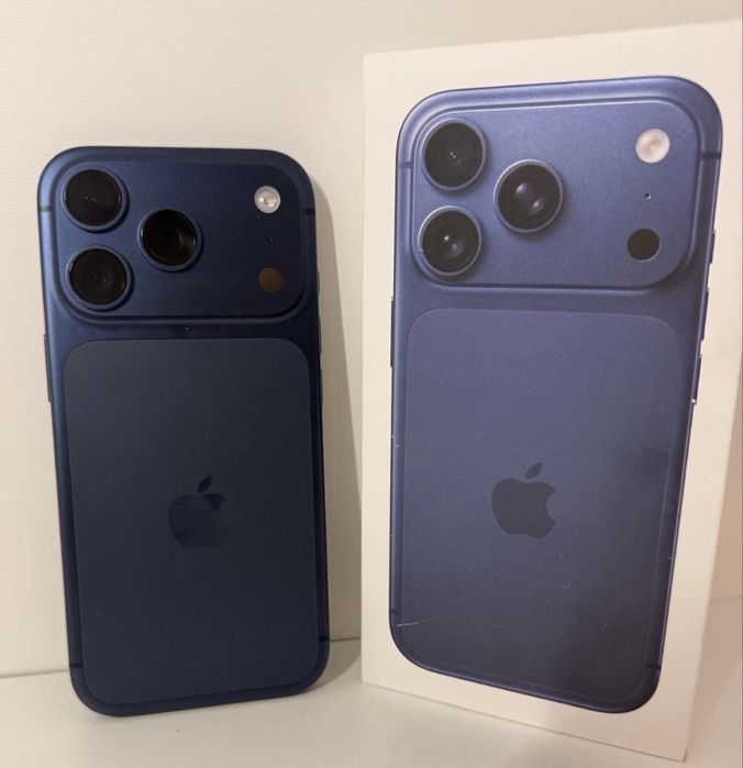 IPhone 17 pro blue