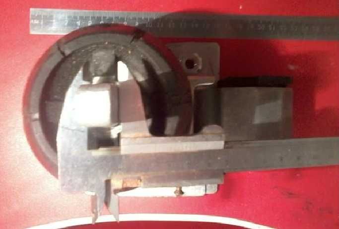 опора двигателя Ford SEAT VW Volkswagen