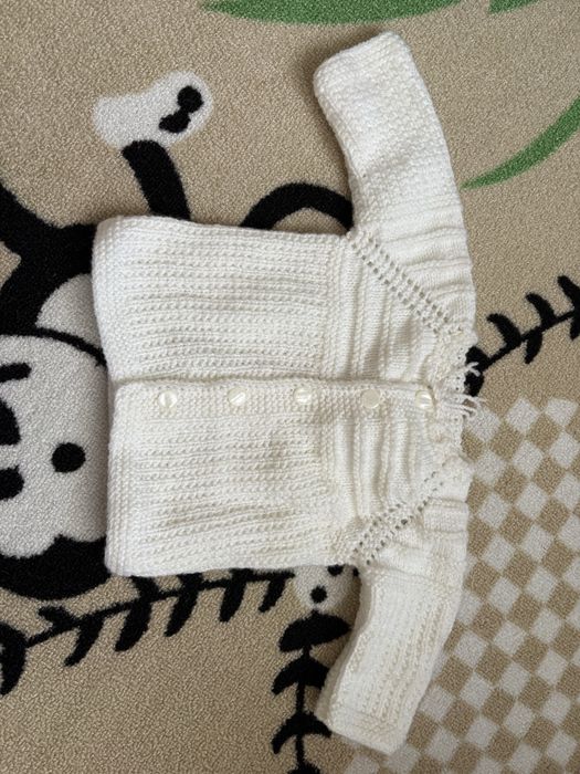 Плетени дрешки и терлици за бебе 0-6м.