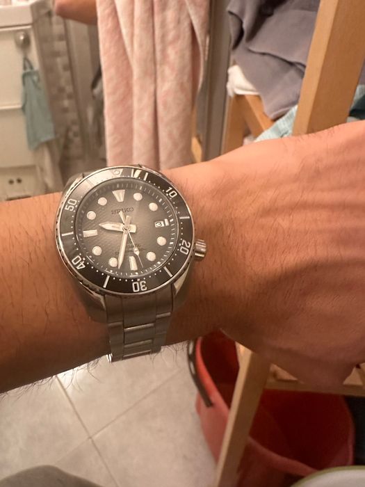 Продавам часовник Seiko Prospex Sumo SPB 323J1