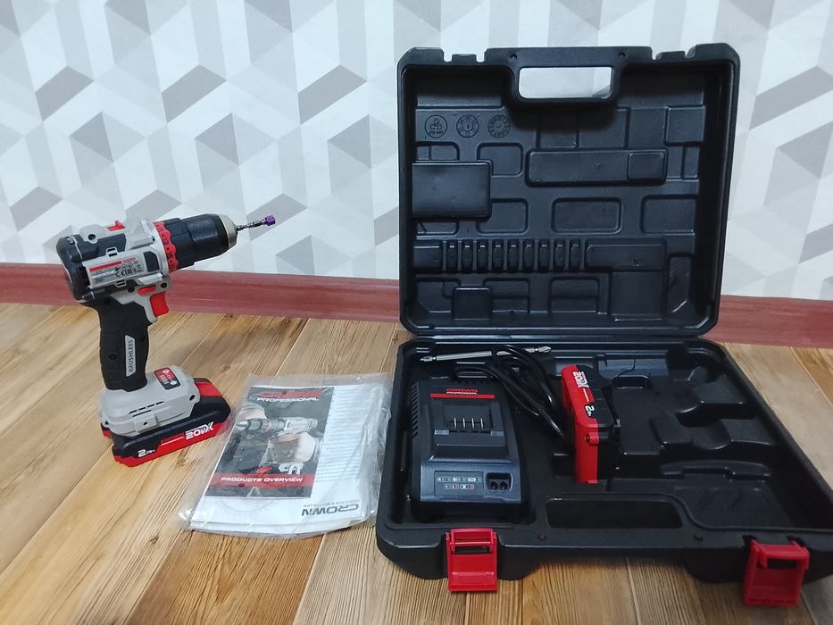 Шуруповерт crown