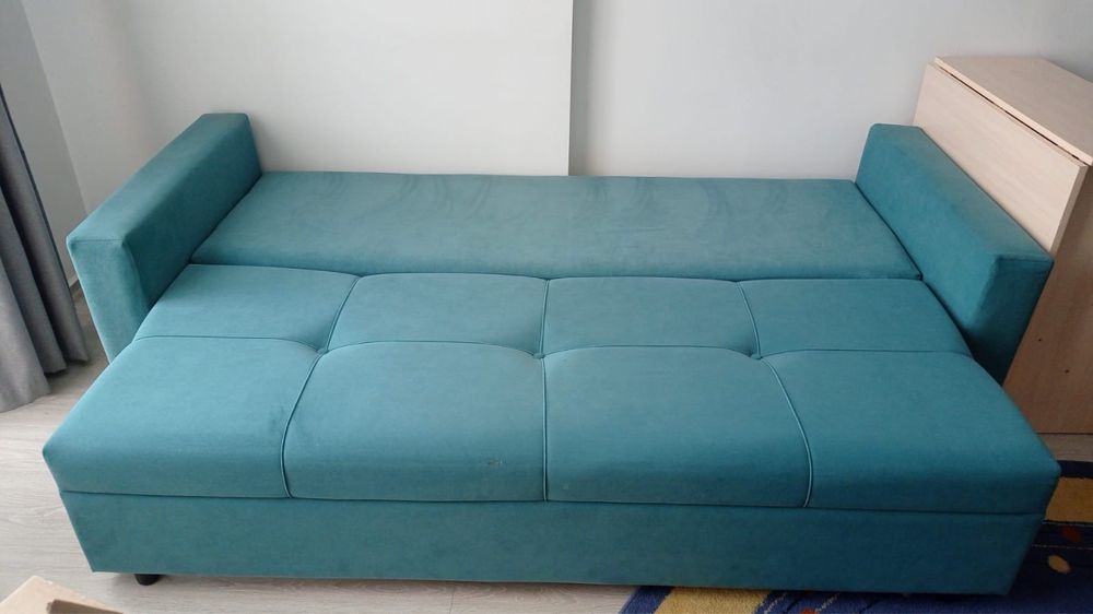 Продам диван почти новый