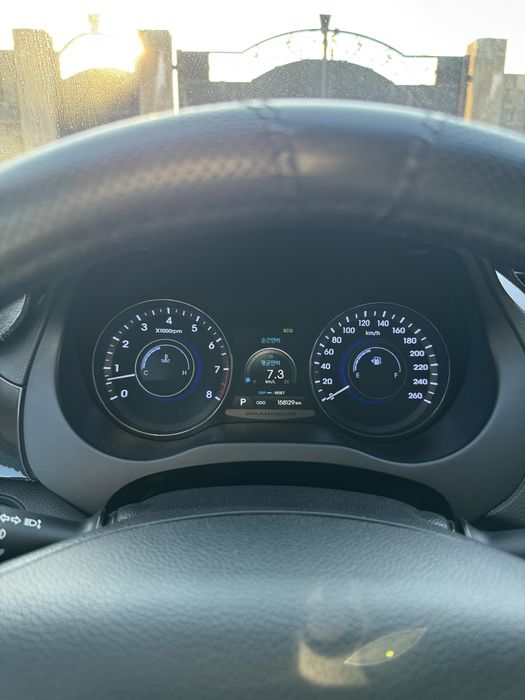 Грендеур HG 2012 года