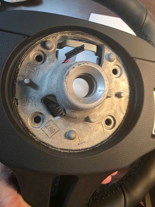 Волан bmw g30 g31 g11 g01 g05 g06 нова специална облицовка