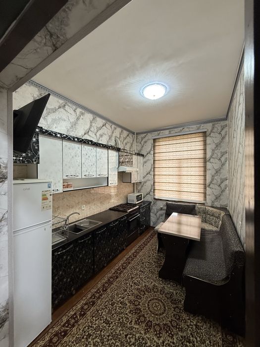 Qarshi markazidan uy sotiladi