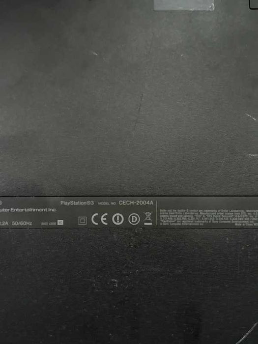 PlayStation 3  Silm + 2 Jocuri + Controller original