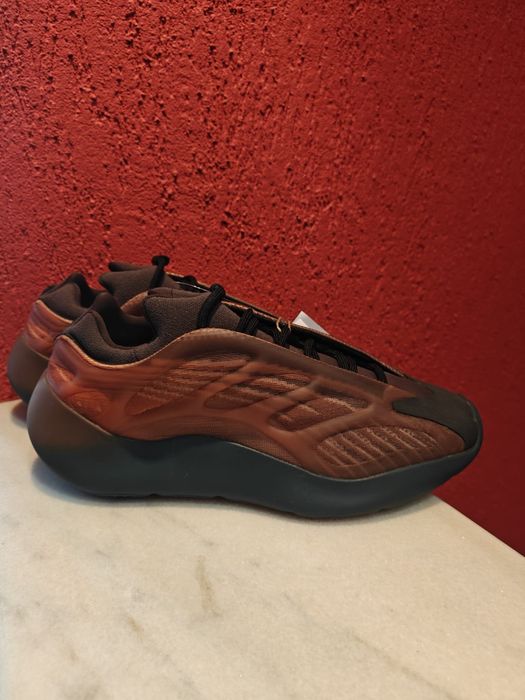 Yeezy 700 V 3 Original