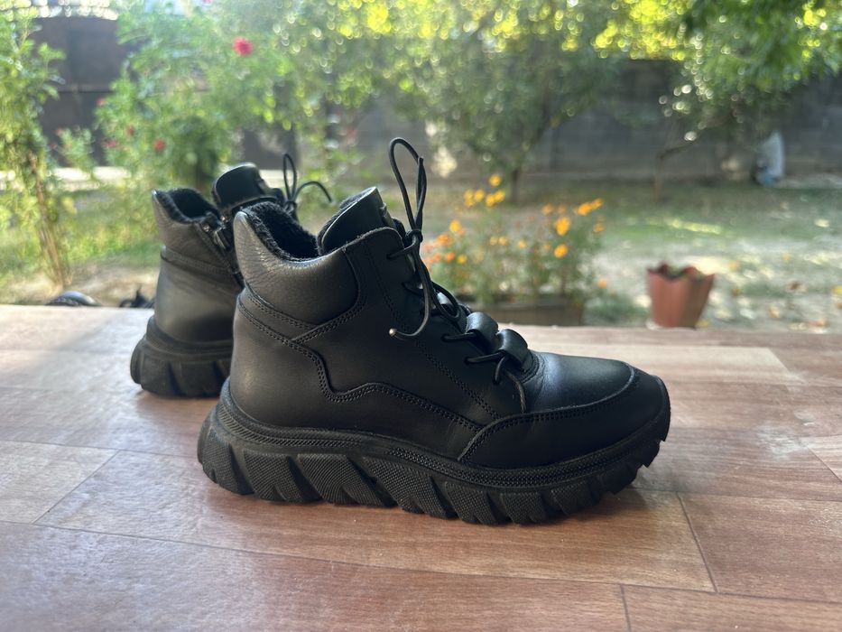 Детские осенние ботинки