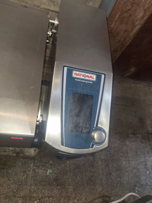 RATIONAL варио куукинг център 100 литра. Обръщатълен тиган