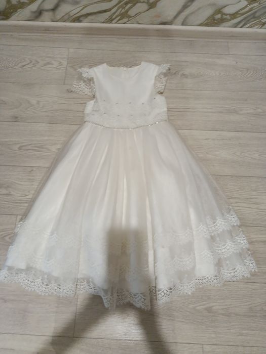Платье на девочку