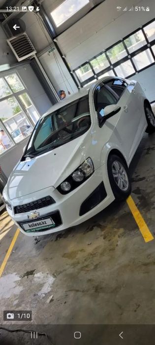 Продам легковую машину