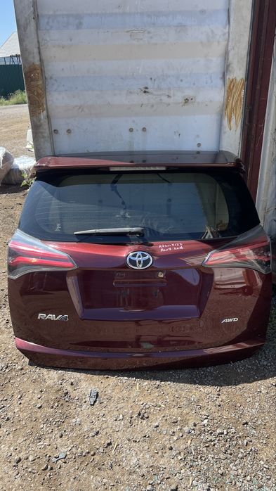 Крышка багажника Тойота RAV 4 2015