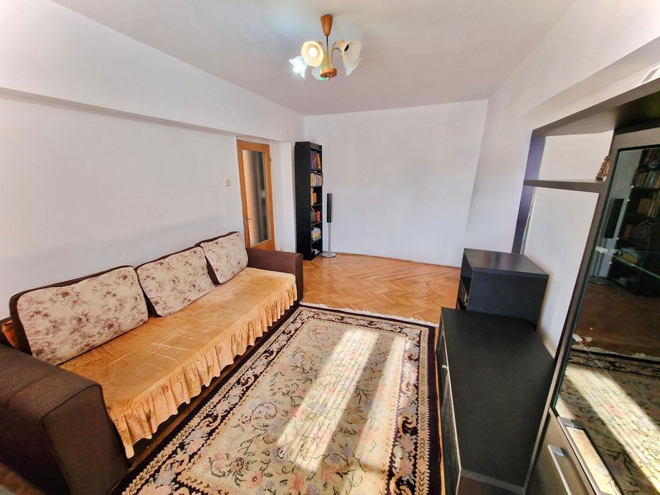 Apartament 3 camere – zonă centrală, renovat recent, complet mobilat