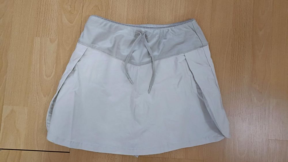 Туристическа пола панталон Quechua