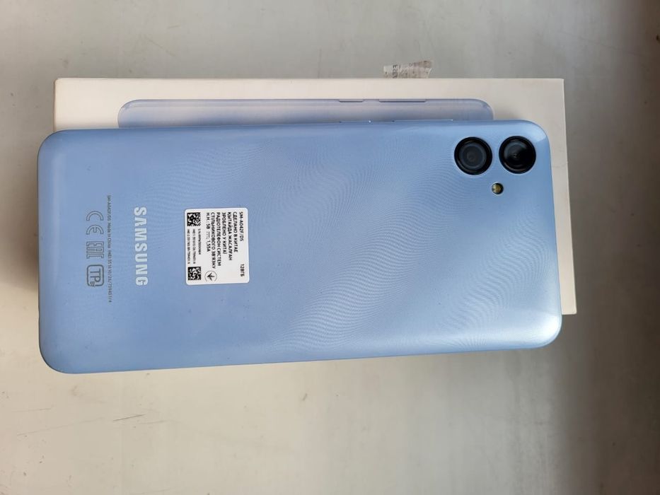 Samsung S04е. И А32