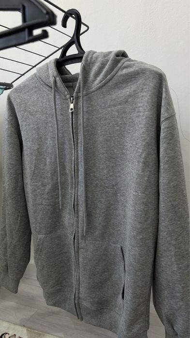 Женская одежда джинсы