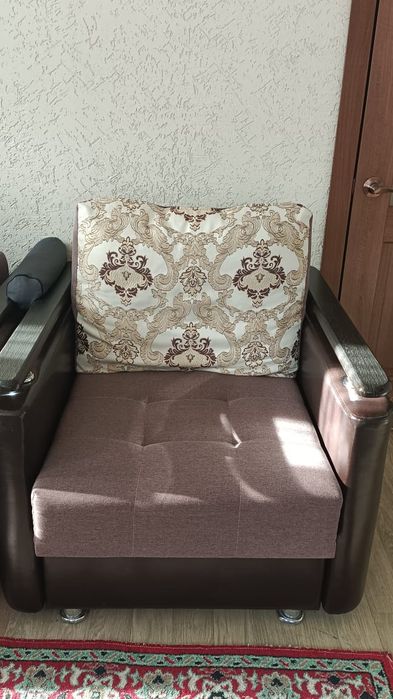 продам диван с креслом