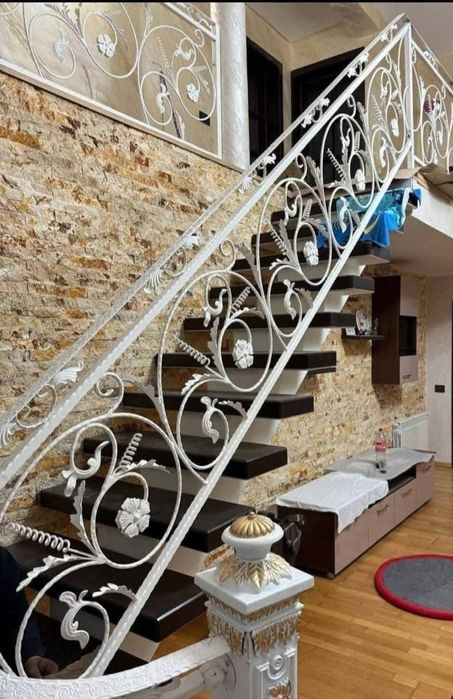 Balustrade și mana curenta din fier forjat