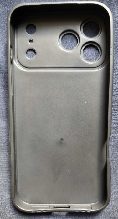 IPhone 17 Pro Max кейс