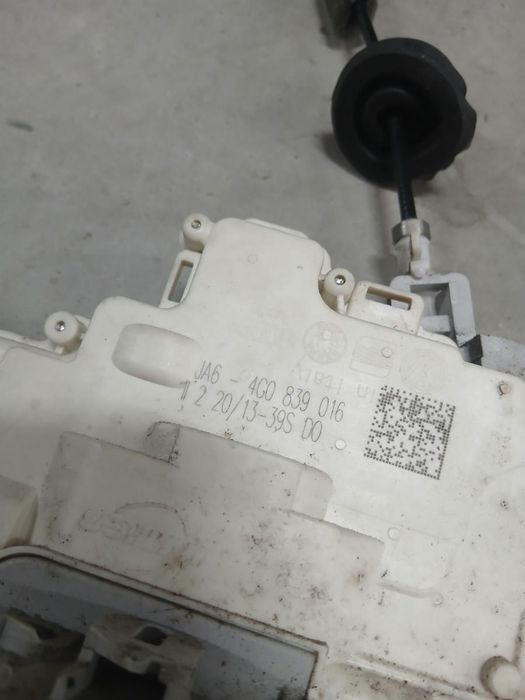 Broasca Usa Dreapta Spate Volkswagen Touareg 7P5, 7P6 2010 - 2018 4G0839016