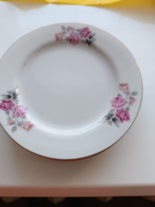 Продам суповые тарелки