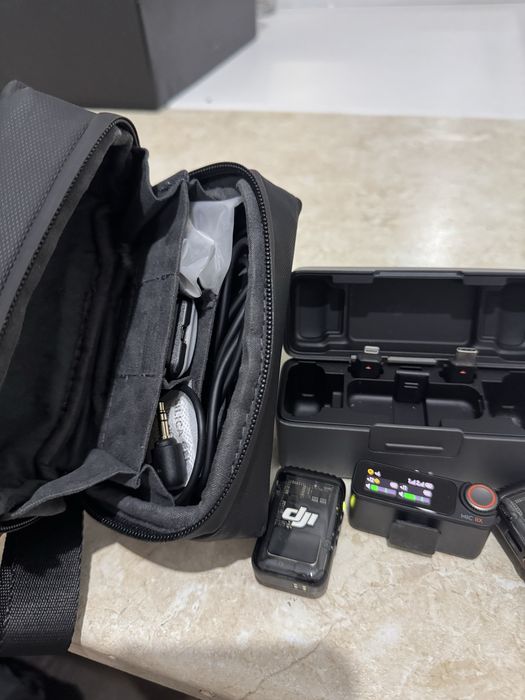 Микрофон DJI Mic 2 (2 TX + 1 RX + Charging Case) черный