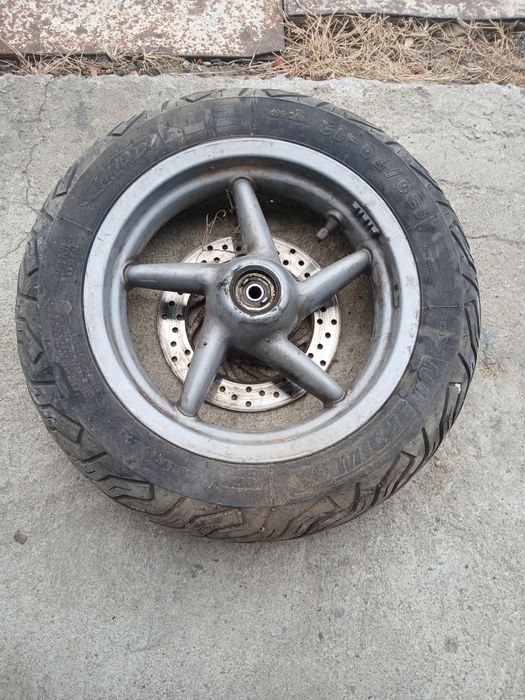 Гума за скутер 130/70/12.  Michelin