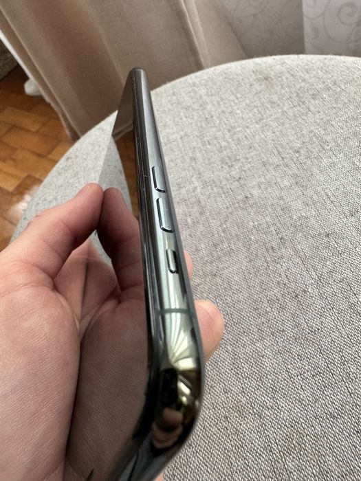 iPhone 11 Pro Max, 64GB, Midnight Green