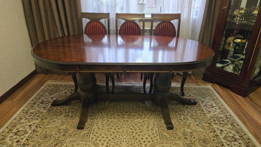 Стол раздвижной из дерева