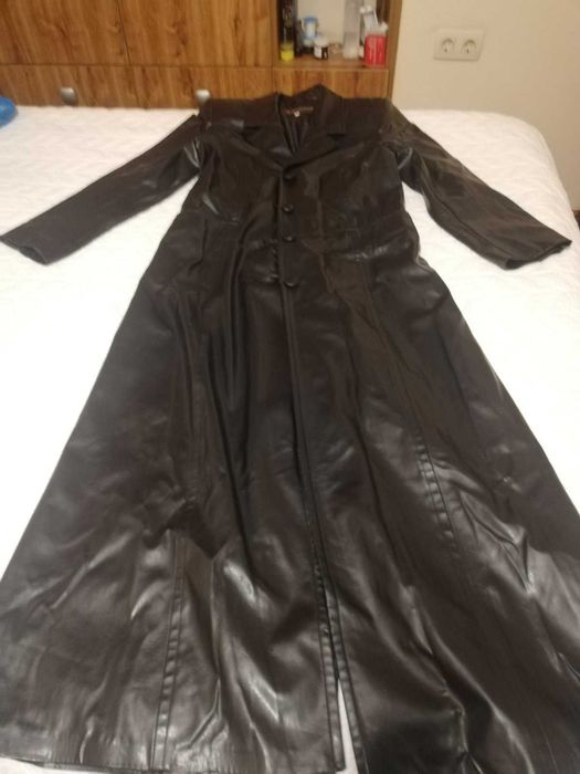 Дълъг балтон от еко кожа