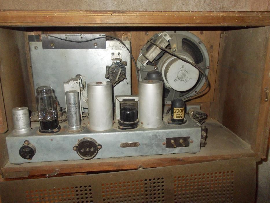 Ретро радио АЕG