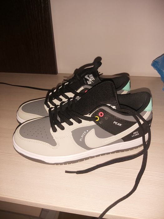 Кроссовки nike sb dunk record