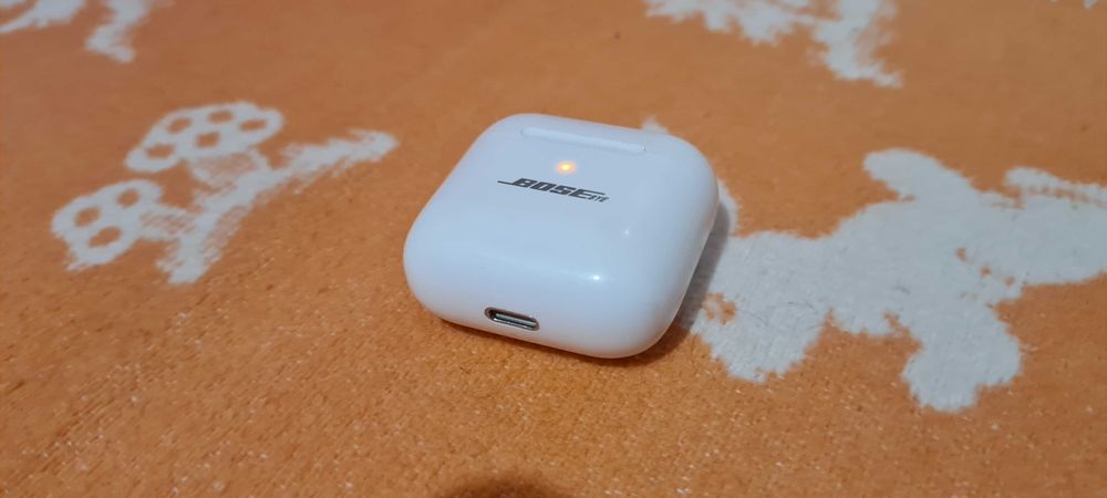 Casti super bune = 100 lei