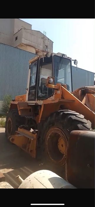 Продам фронтальный погрузчик АМКОДОР 342В