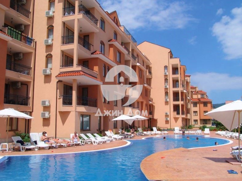 Продава се Двустаен апартамент в к.к. Слънчев бряг - 59 кв.м за 1067 €/кв.м - Снимка #2