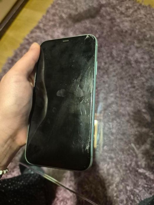 Iphone 11 в добро състоняние