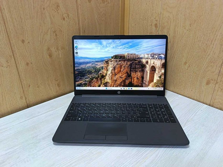 ПРОДАЁТСЯ Ноутбук HP (Ryzen 5 5500U)