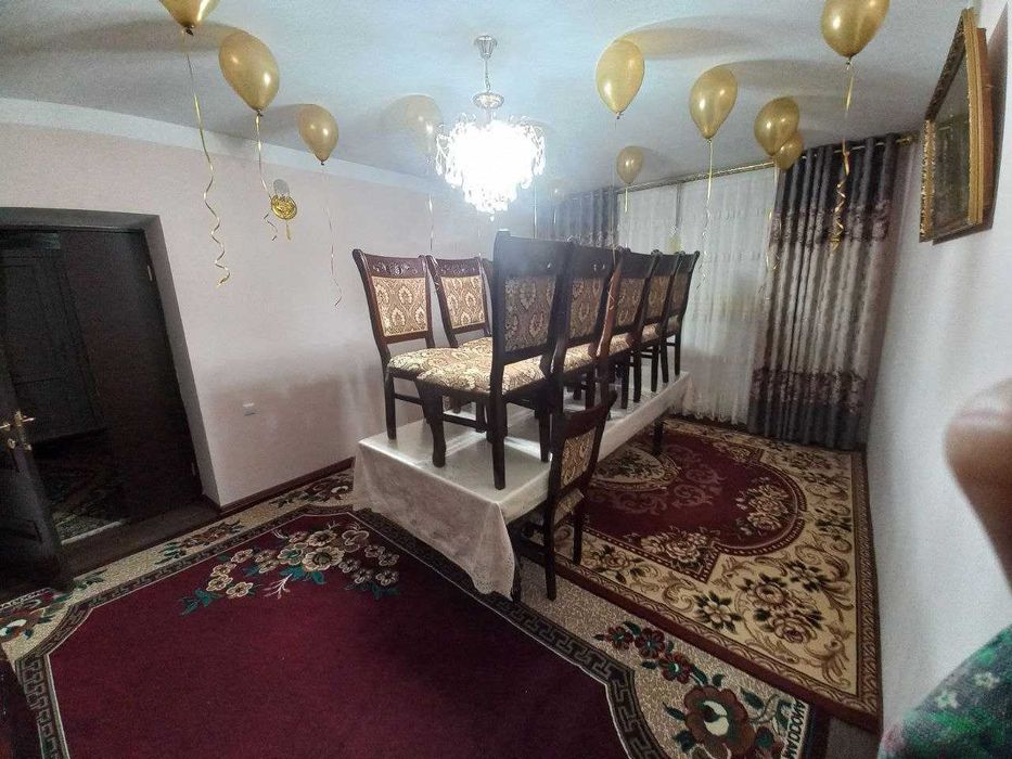 2 etajli Kamford uy . Hamma qulayliklari bilan. 5 hona . SUROCHNA