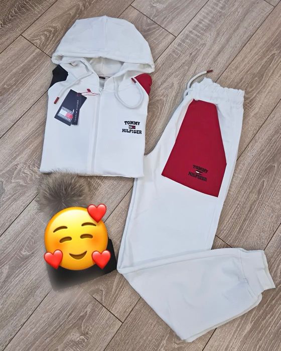 Дамски спортен екип Tommy Hilfiger NEW COLLECTION