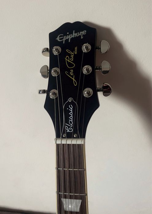 Продам Epiphone Les paul classic