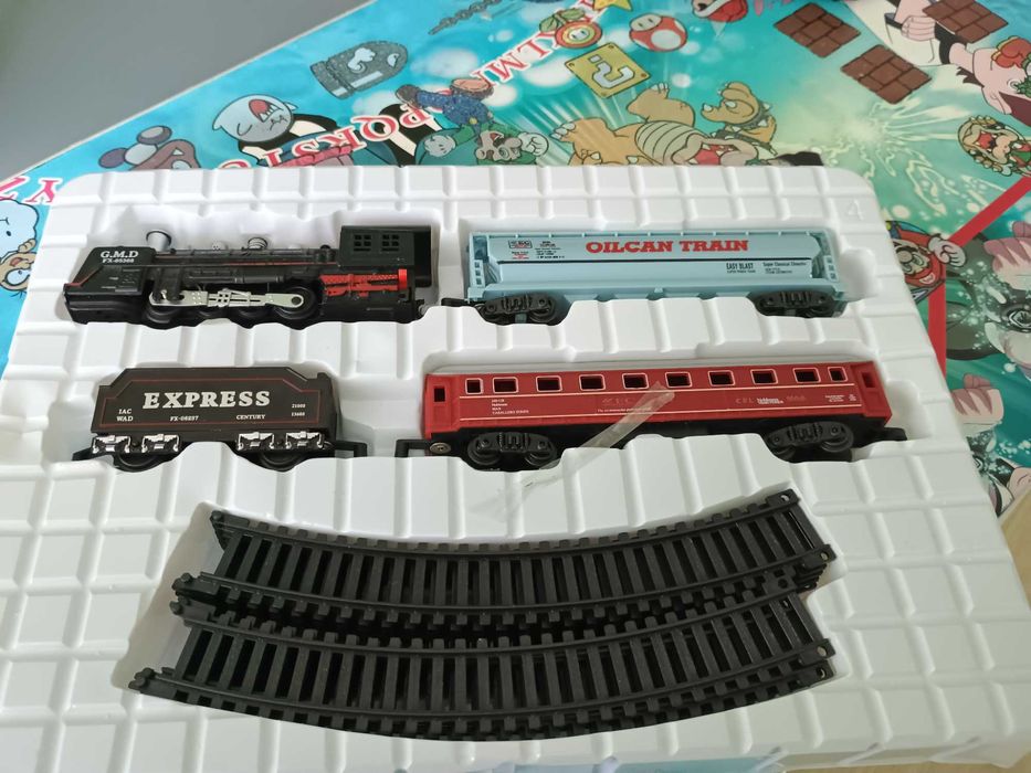 Влакче на батерии с релси