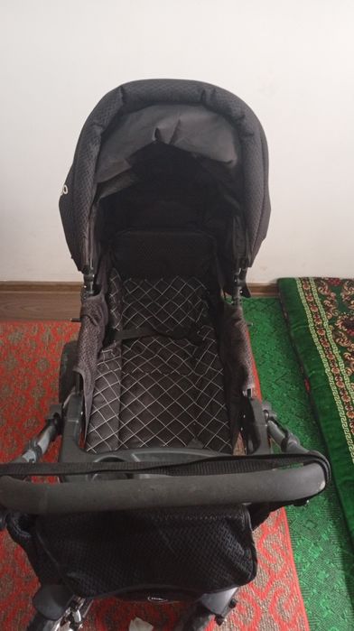 bolalar kolyaskasi katta holati yangi