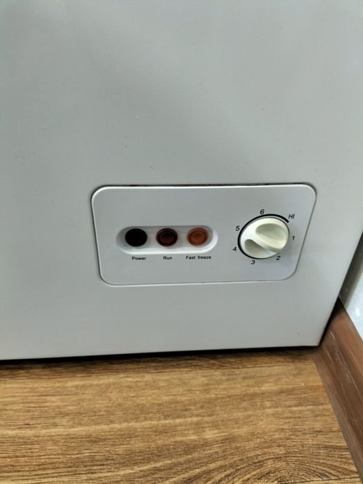 Продам морозильник