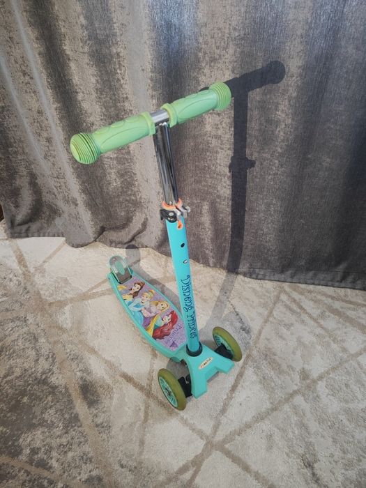 Продам самокат детский