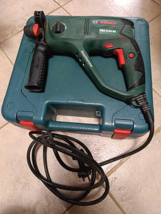 Перфоратор Bosch PBH 2100 RE